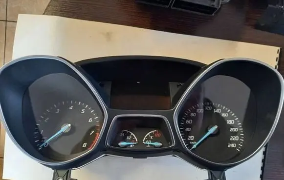 Ford Kuga II Speedometer (instrument cluster) FV4T10849JB A12956201