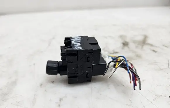 Subaru Outback Wing mirror switch 83061AJ000