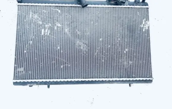 Peugeot 607 Coolant radiator