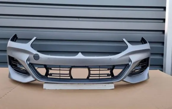 BMW 8 G14 Front bumper 51118070558