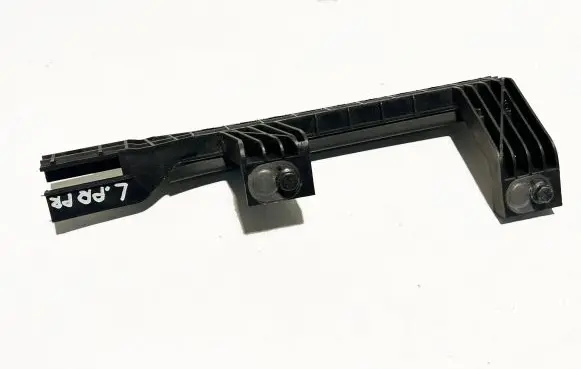 Peugeot 3008 II Front door windshield rail 9811896880 19326