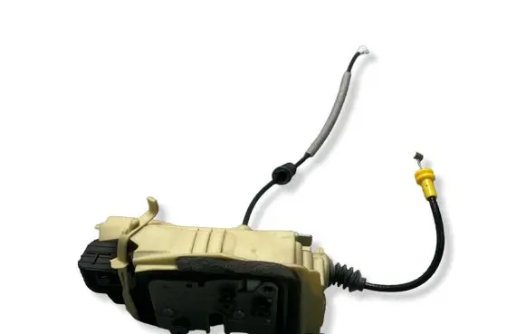 Volvo XC40 Rear door lock 32310709