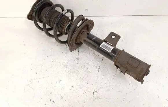 Hyundai ix35 Front shock absorber/damper 546502Y350
