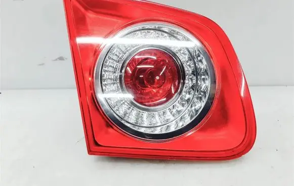 Volkswagen Jetta V Rear/tail lights 1K5945093