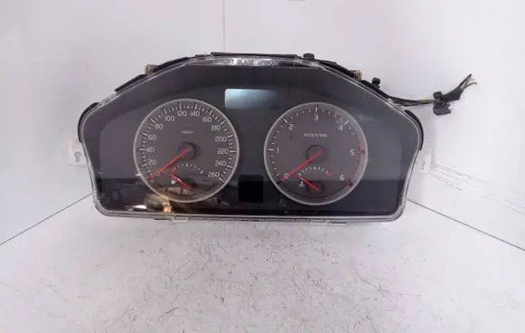 Volvo V50 Speedometer (instrument cluster) 30710071