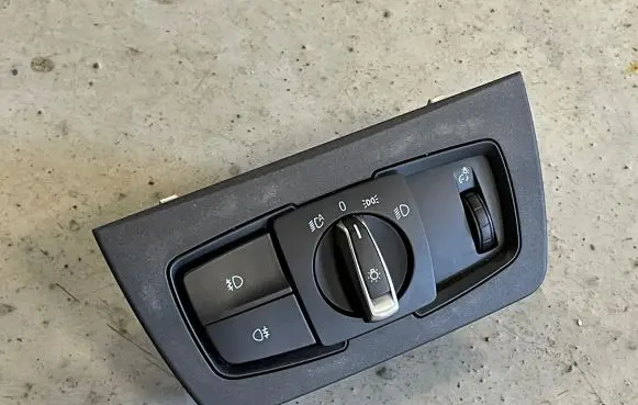BMW 4 F36 Gran coupe Light switch 9393947 549648907 19216116