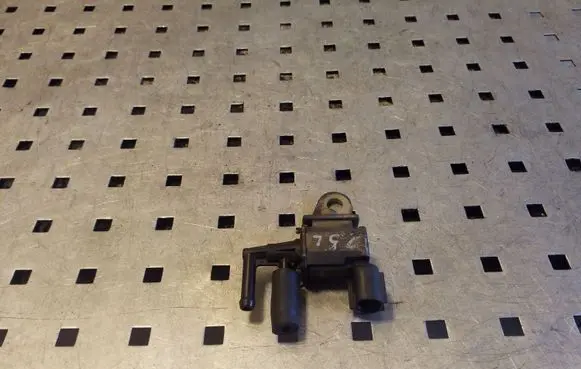 Subaru Outback Vacuum valve K5T48479