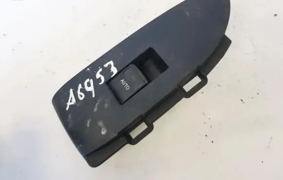 Toyota Prius (XW30) Electric window control switch 7427247060