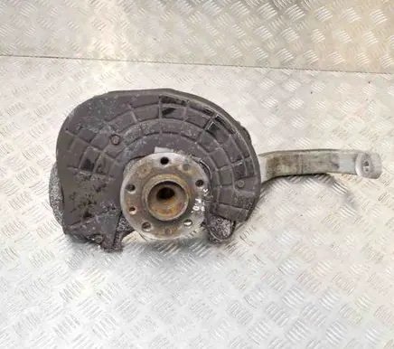 Maserati Quattroporte Front wheel hub 670001898