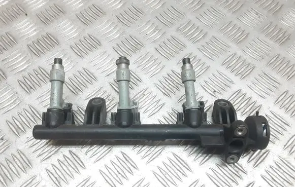 Toyota Yaris Fuel injectors set 2325000010
