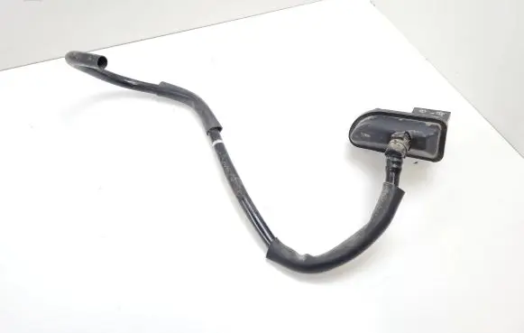 Vacuum air tank