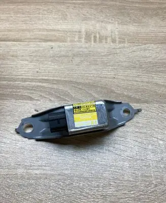 Toyota Prius (XW20) Airbag deployment crash/impact sensor 8983347030 18983347030