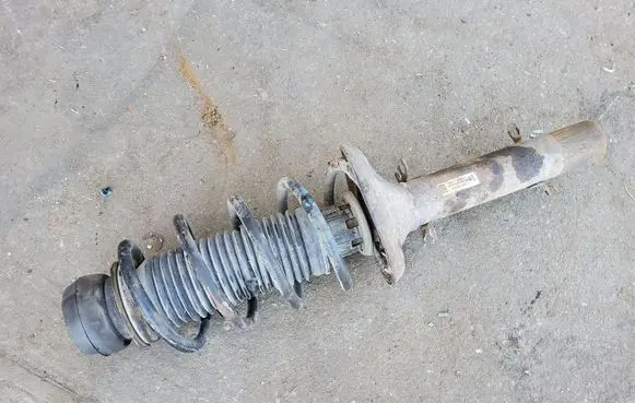 Skoda Octavia Mk1 (1U) Front shock absorber/damper
