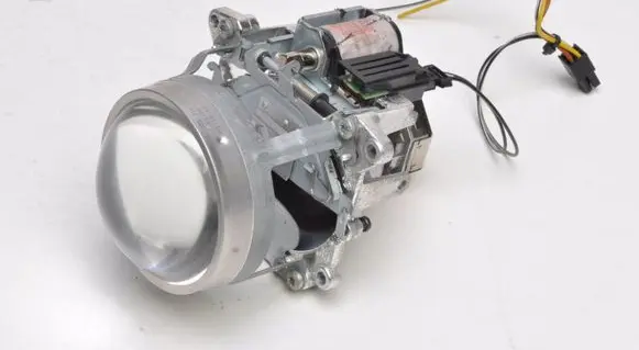 Volvo V50 Headlight/headlamp dust cover 1307210016