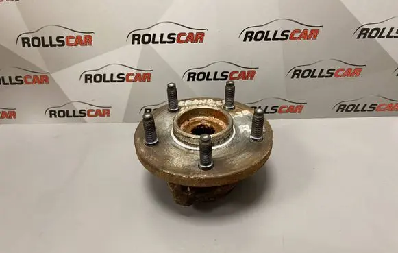Jeep Grand Cherokee (WJ) Front wheel hub spindle knuckle