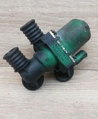 BMW 3 E36 Coolant heater control valve 8379921 1147412154