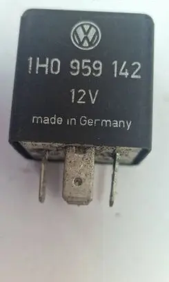 Audi A4 S4 B5 8D Other relay 1H0959142