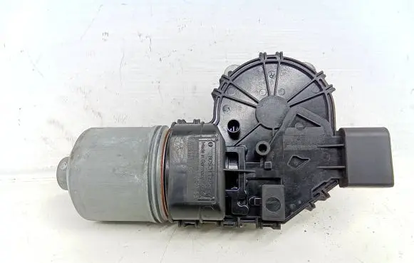 Ford Kuga I Wiper motor 8V4117508BB 0390243068