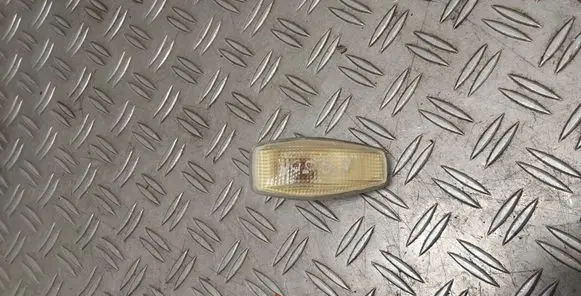 KIA Sorento Front fender indicator light 