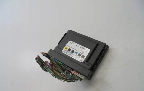 Opel Zafira C Comfort/convenience module 13516182 876182B2707501BF