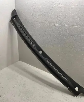 Suzuki Grand Vitara I Wiper trim 7731165D10 7731165D00