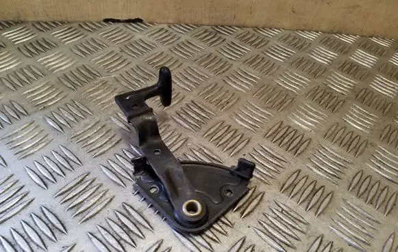 Audi A6 S6 C4 4A Engine bonnet (hood) release handle