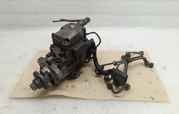 Volkswagen Golf IV Fuel injection high pressure pump 038130107D 0460404977