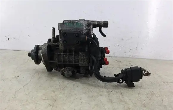 Skoda Octavia Mk1 (1U) Fuel injection high pressure pump 038130107D