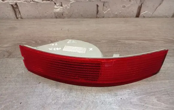 Rear tail light reflector
