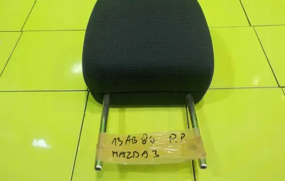 Mazda 3 II Front seat headrest PRZOD