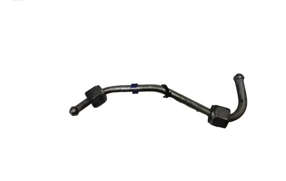Mazda 6 Fuel injector supply line/pipe 