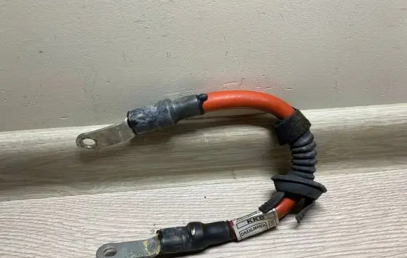 BMW X3 F25 Positive cable (battery) 9243645 9243644 61129243645