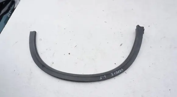 Suzuki Grand Vitara II Front arch trim LISTWAZALEPKA