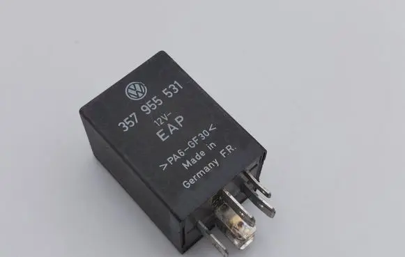 Volkswagen PASSAT B5.5 Other relay 357955531