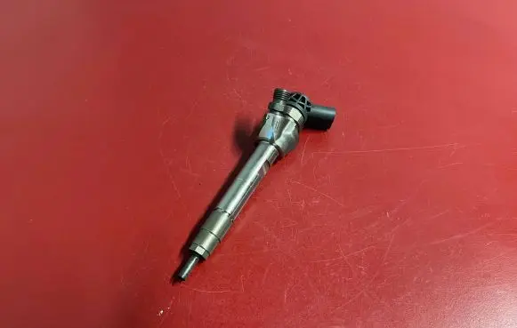 BMW X1 F48 F49 Fuel injector 8514146 0445110