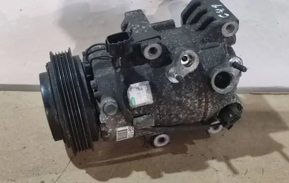 KIA Sportage Air conditioning (A/C) compressor (pump) F500DX9FA10