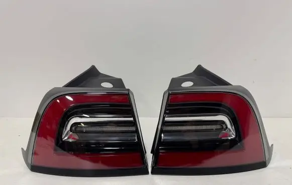 Tesla Model Y Rear/tail lights set 150208700D 150208600D 150208700