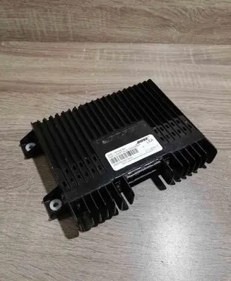 Mazda 5 Sound amplifier 3M8118T806BA