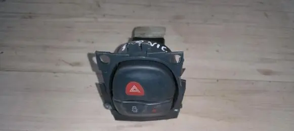 Renault Scenic I Hazard light switch 841043