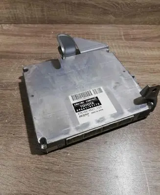 Toyota Prius (XW20) Engine control unit/module ECU 8966147170 2751009521