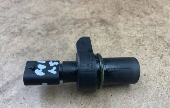BMW 7 F01 F02 F03 F04 Camshaft position sensor 13627803093 7803093