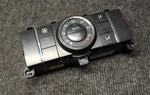 Mercedes-Benz ML W164 Climate control unit A1648700189