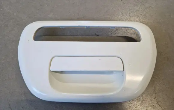 Mitsubishi L200 Tailgate/trunk/boot exterior handle MN182545