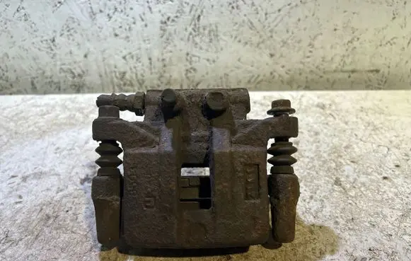 Mitsubishi Outlander Rear brake caliper