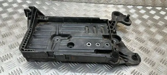 Skoda Octavia Mk3 (5E) Battery tray 5Q0915321J