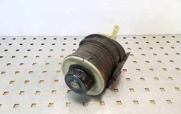 Opel Vivaro Power steering fluid tank/reservoir 7700782884