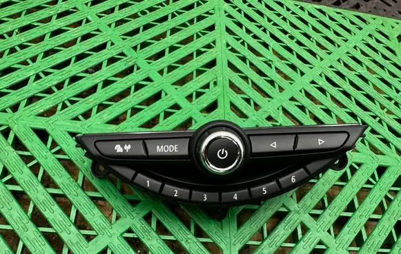 Mini One - Cooper F56 F55 Head unit multimedia control 9354505 5AC01151608 3206475479