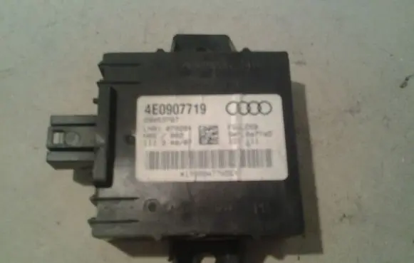 Audi A8 S8 D3 4E Alarm control unit/module 4E0907719