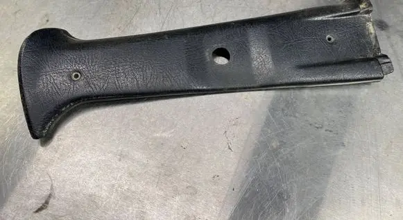 Volkswagen Golf II (B) pillar trim (top) 191867286C