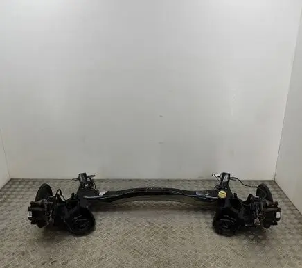 Peugeot 3008 II Rear axle beam 9833974880